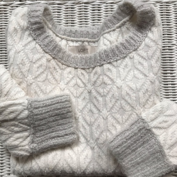 Lightly-worn LOFT sweater - Picture 1 of 4